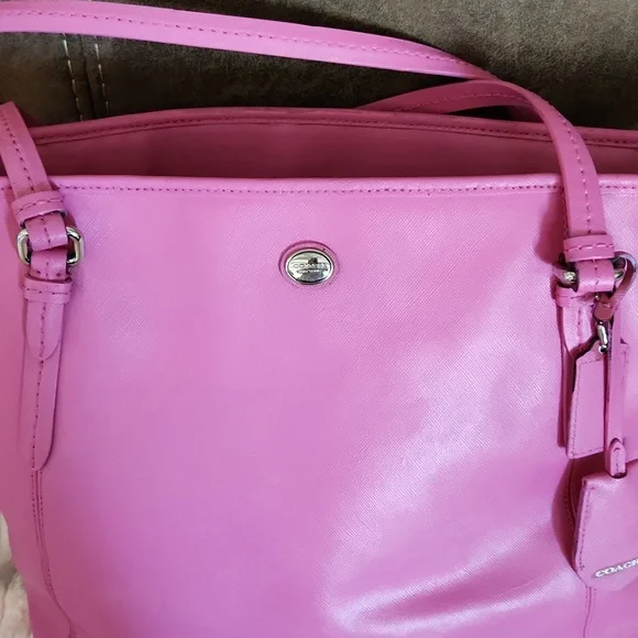 Coach hot pink tote - Picture 2 of 8